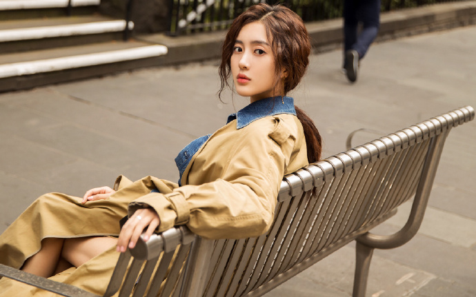 美媒：印度坠毁客机黑匣子录音显示是机长关闭了燃油开关